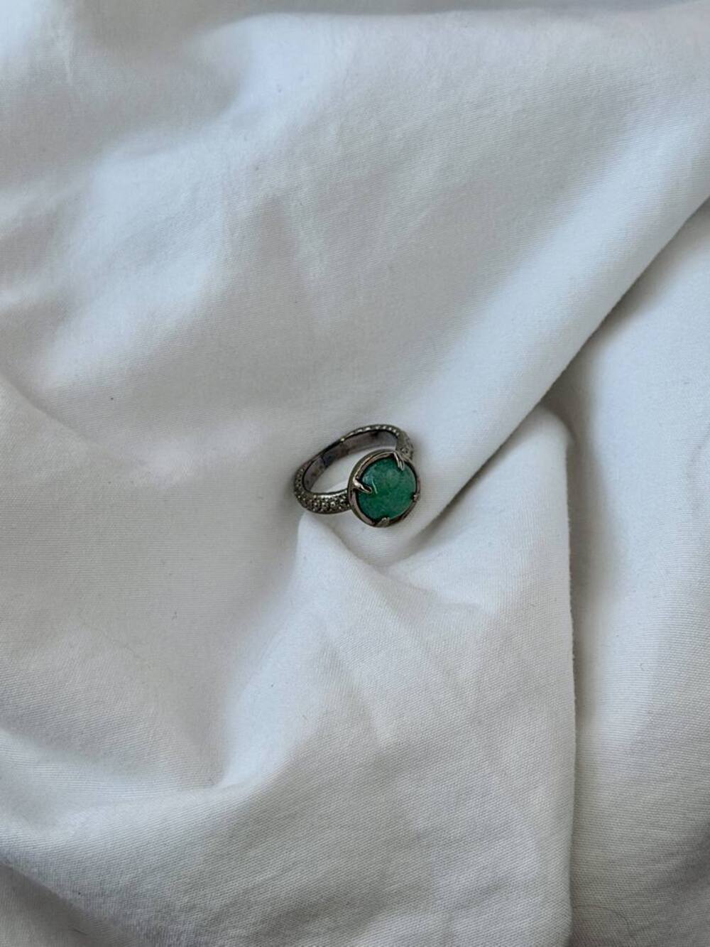 Medieval Solitaire Green Quartz Ring - Black Rhodium Plated - Ring Size 5